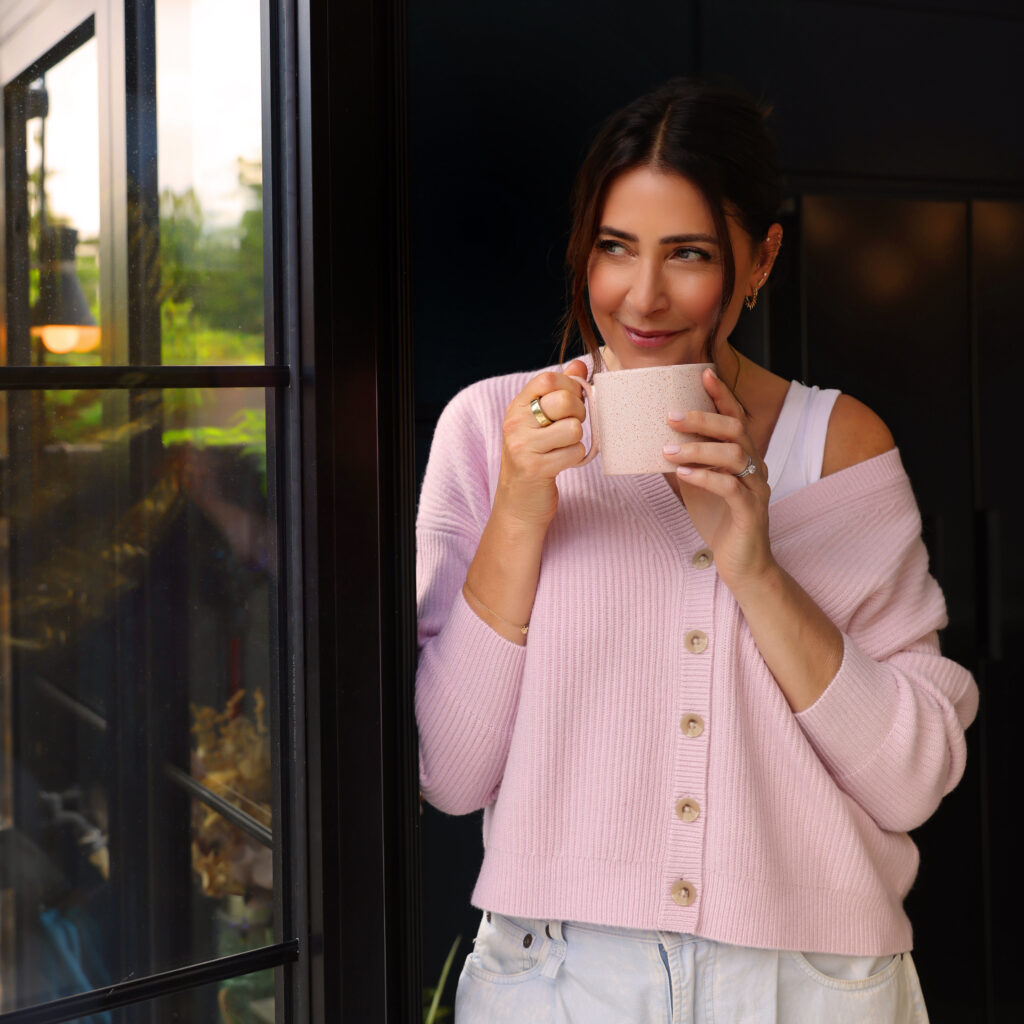 Boost Energy & Skin: The Fruit-Sweetened Collagen Hot Chocolate